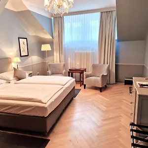 Kaerntnerhof 3* Bécs