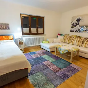 Apartment Benjamins Refugium